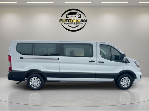 Used 2023 Ford Transit 350 XLT RWD image 8