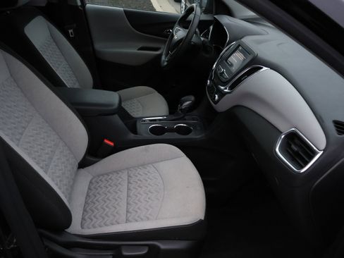 Used 2024 Chevrolet Equinox LT image 12