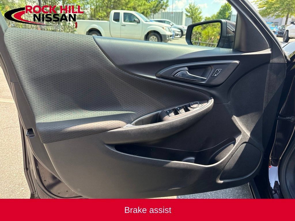 Used 2020 Chevrolet Malibu LT FWD image 13