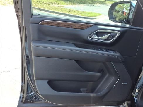 Used 2024 Chevrolet Tahoe Premier image 13