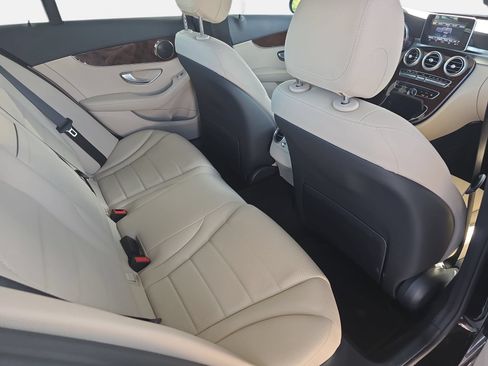 Used 2018 Mercedes-Benz C 300 Sedan image 11
