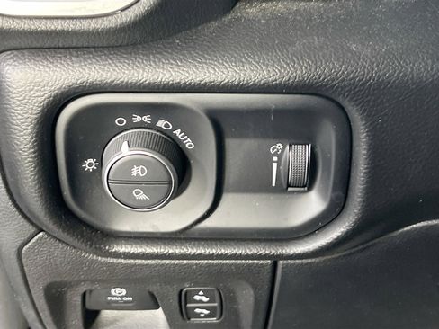 Used 2022 RAM 1500 Big Horn image 10