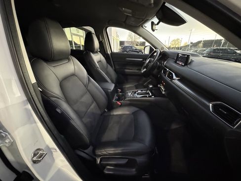 Used 2019 MAZDA CX-5 Touring image 9