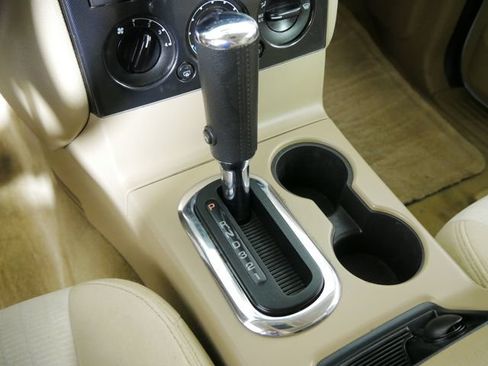Used 2010 Ford Explorer XLT AWD/4WD image 29