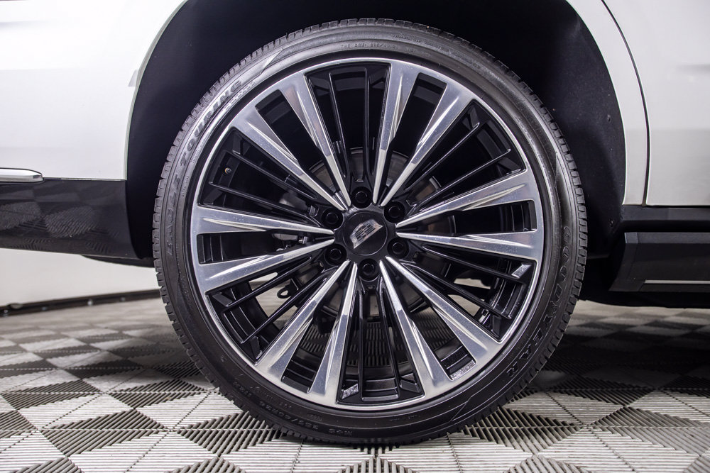 Used 2025 Cadillac Escalade Premium Luxury Platinum w/ LPO, Floor Liner Package AWD/4WD image 44