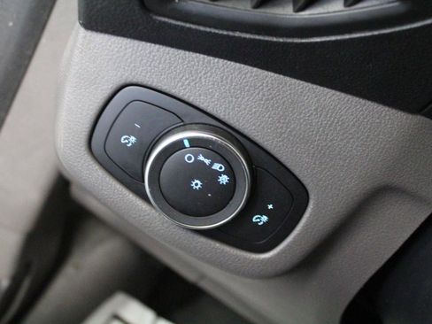 Used 2022 Ford Transit Connect XL image 11