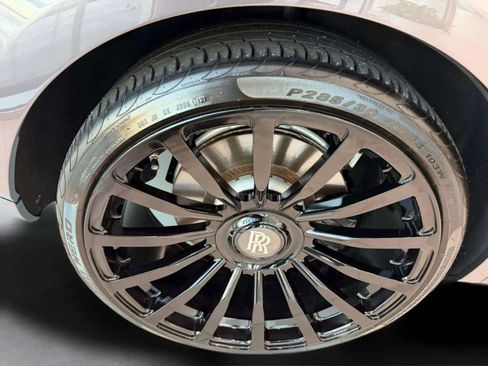 Used 2019 Rolls-Royce Phantom Sedan image 67