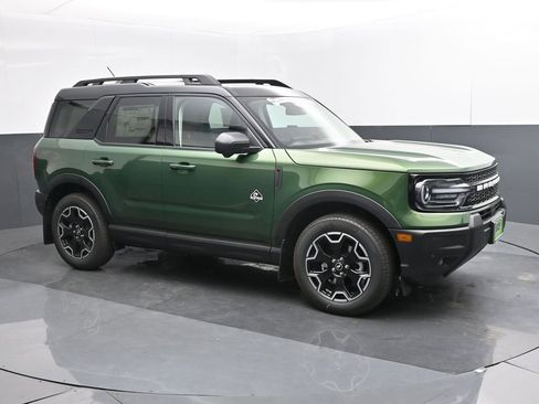 New 2025 Ford Bronco Sport Outer Banks w/ Outer Banks Tech Package+ AWD/4WD image 8