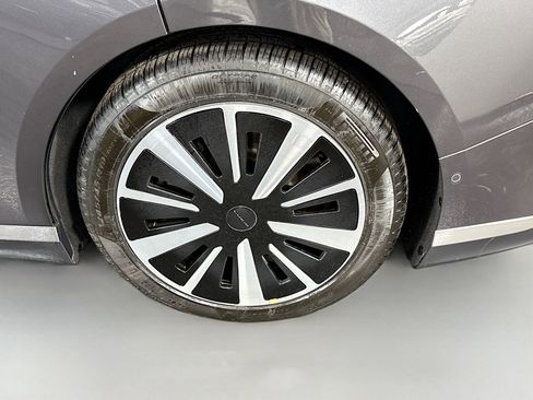 Used 2023 Lucid Air Pure image 36