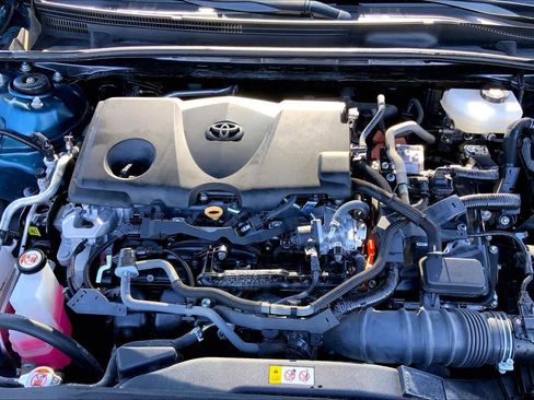 Used 2025 Toyota Camry SE w/ Convenience Package image 34