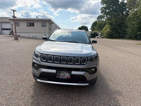 Used 2022 Jeep Compass Limited w/ Sun and Sound Group AWD/4WD image 7