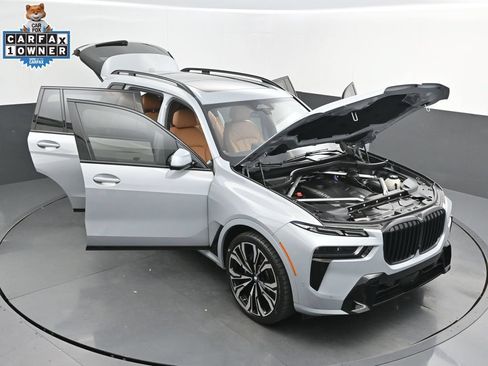 Used 2024 BMW X7 xDrive40i w/ Executive Package AWD/4WD image 57