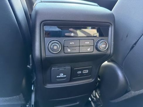 Used 2023 GMC Acadia SLT w/ Elevation Edition AWD/4WD image 22