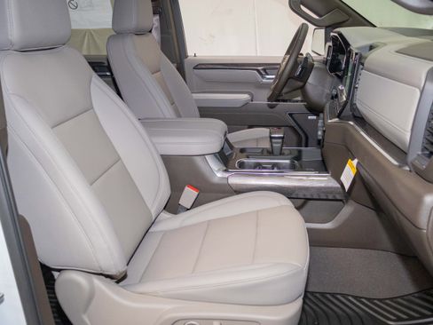 New 2026 Chevrolet Silverado 1500 LTZ w/ Technology Package image 8