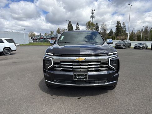 New 2026 Chevrolet Suburban Premier image 8