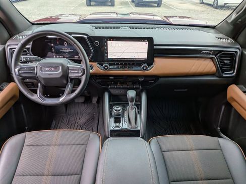 Used 2023 GMC Canyon AT4 w/ Technology Package image 29