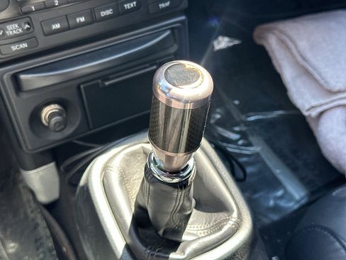 Used 2005 Toyota MR2 RWD image 12
