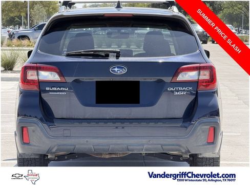 Used 2018 Subaru Outback 3.6R Touring w/ Popular Package #3 AWD/4WD image 5