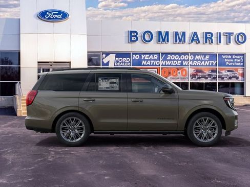 New 2027 Ford Expedition Platinum w/ Stealth Appearance Package AWD/4WD image 5