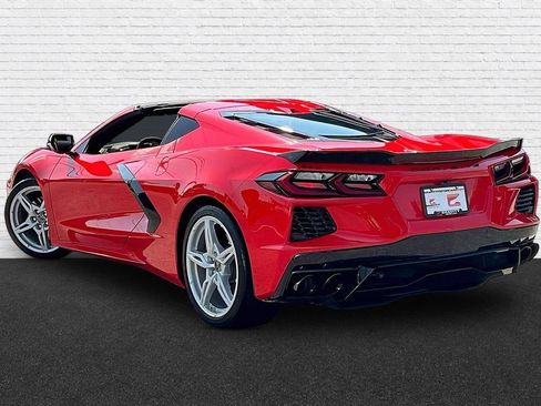 Used 2022 Chevrolet Corvette Stingray Preferred Cpe w/ Engine Appearance Package RWD image 4