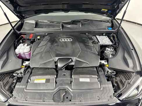 Used 2025 Audi Q8 Premium Plus w/ Premium Plus Package AWD/4WD image 26
