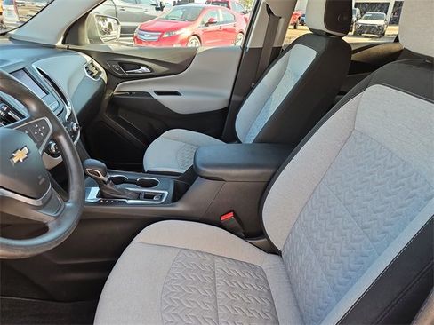 Used 2022 Chevrolet Equinox LS w/ LS Convenience Package image 14