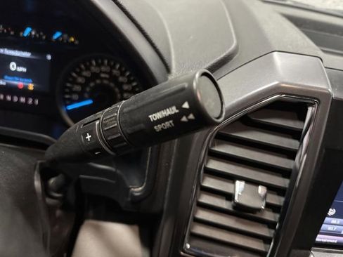 Used 2015 Ford F150 XLT w/ Equipment Group 302A Luxury image 20