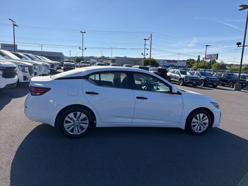Used 2024 Nissan Sentra S FWD image 5
