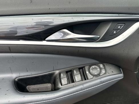 Used 2024 Buick Enclave Essence w/ Experience Buick Package FWD image 26