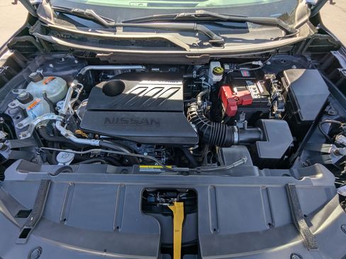 Used 2024 Nissan Rogue SV AWD/4WD image 35