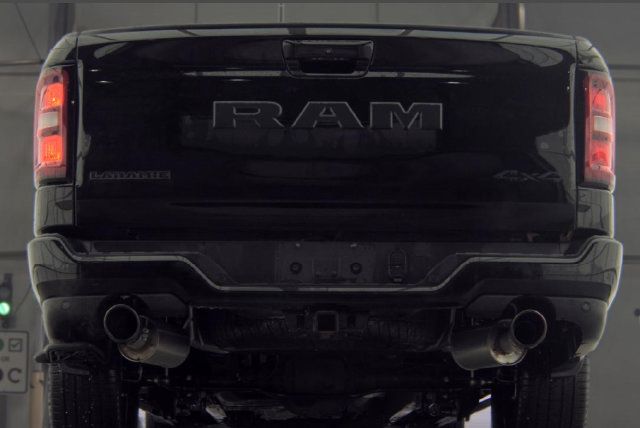 Used 2025 RAM 1500 Laramie w/ Night Edition AWD/4WD image 8
