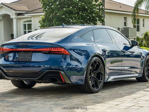 Used 2024 Audi RS 7 Performance AWD/4WD image 6
