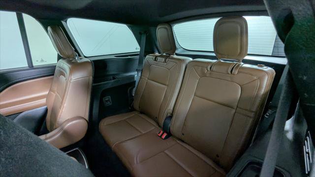 Used 2020 Lincoln Aviator Grand Touring w/ Equipment Group 302A AWD/4WD image 19
