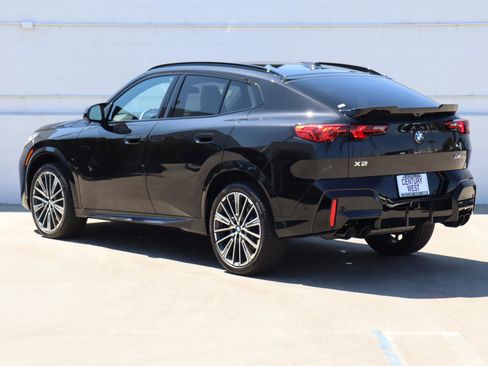 Certified 2025 BMW X2 M35i w/ Premium Package image 8