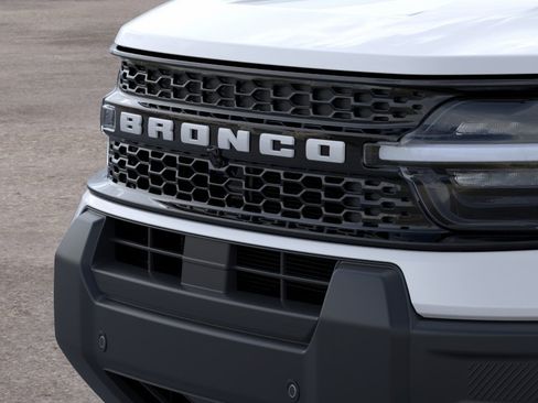 New 2026 Ford Bronco Sport Outer Banks w/ Outer Banks Tech Package+ AWD/4WD image 17