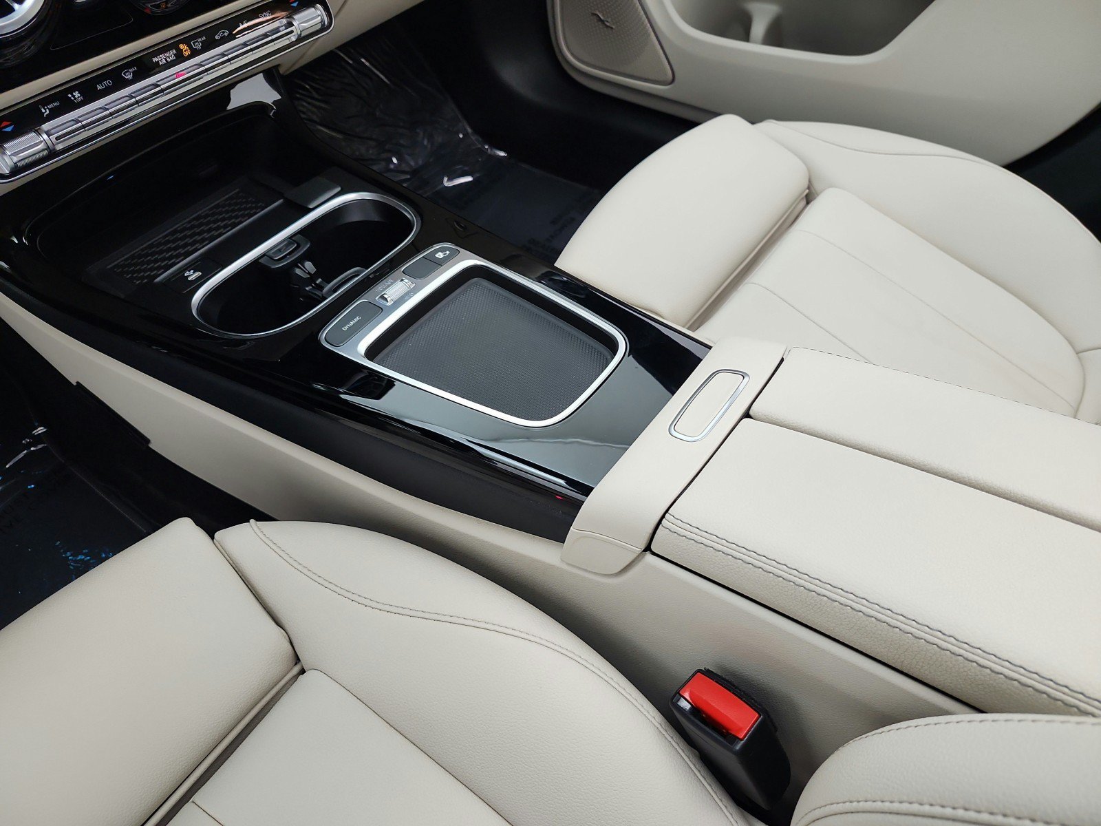 Certified 2024 Mercedes-Benz CLA 250 4MATIC image 11