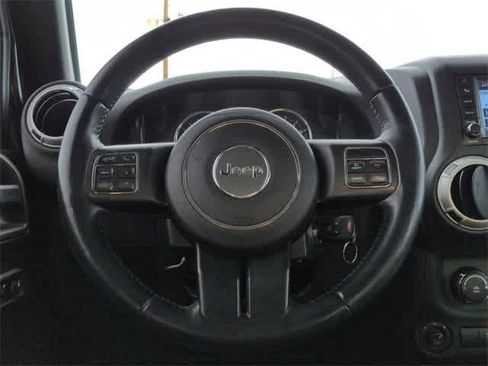 Used 2016 Jeep Wrangler Unlimited Sahara w/ Connectivity Group image 23