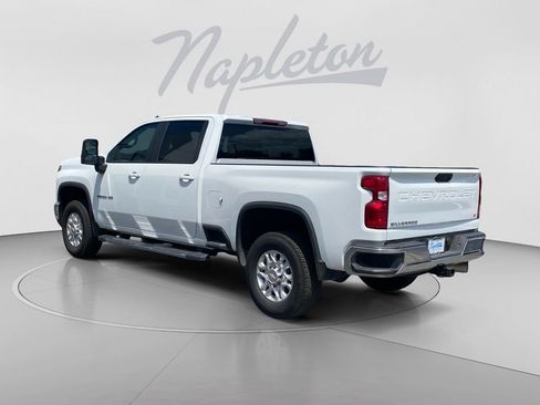 Used 2026 Chevrolet Silverado 2500 LT AWD/4WD image 3