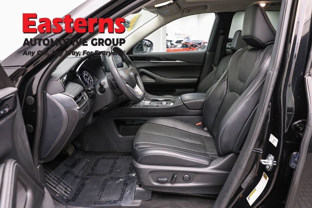 Used 2023 INFINITI QX60 Pure AWD/4WD image 16