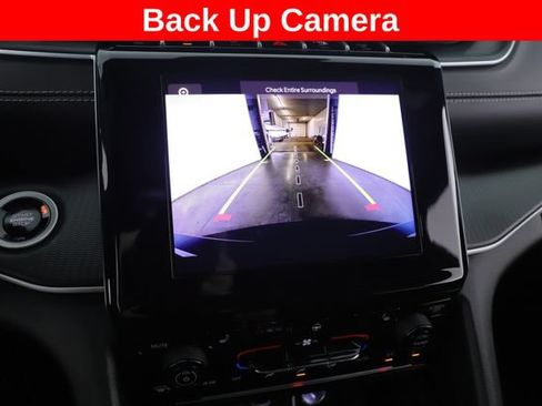 Used 2025 Jeep Grand Cherokee L Altitude AWD/4WD image 24
