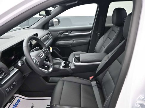 New 2026 GMC Terrain Elevation w/ Elevation Premium Package image 21