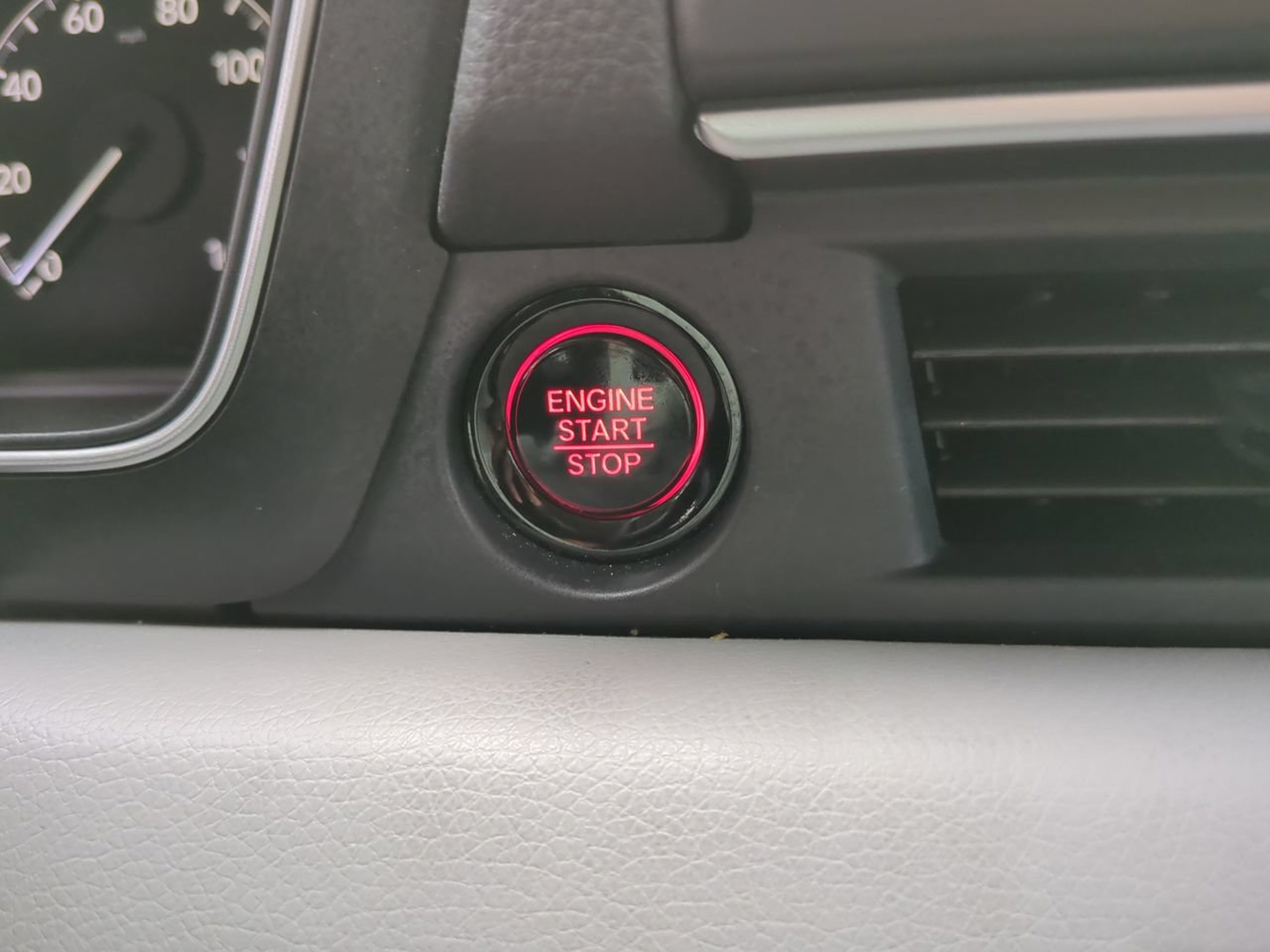Certified 2025 Honda Pilot EX-L image 27