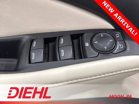 Used 2023 Buick Enclave Essence w/ Experience Buick Package image 24