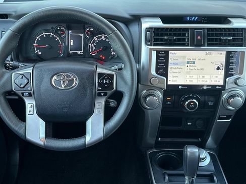 Used 2022 Toyota 4Runner SR5 Premium w/ Moonroof Package AWD/4WD image 14