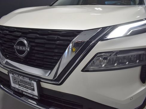 Certified 2023 Nissan Rogue Platinum AWD/4WD image 11