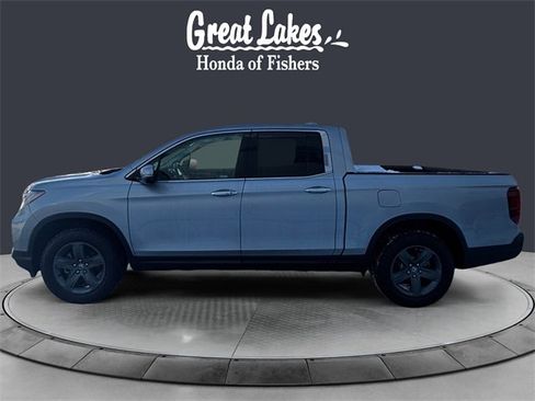 Used 2023 Honda Ridgeline RTL-E image 2