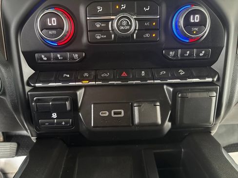 Used 2022 Chevrolet Silverado 1500 High Country w/ Z71 Off-Road Package AWD/4WD image 48
