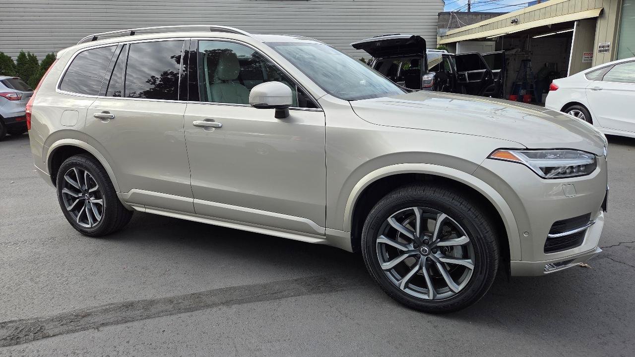 Used 2016 Volvo XC90 T6 Momentum w/ Momentum Plus Package AWD/4WD image 6