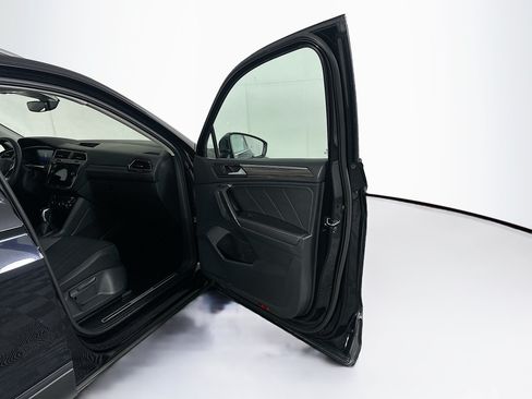 Used 2024 Volkswagen Tiguan Wolfsburg Edition AWD/4WD image 31