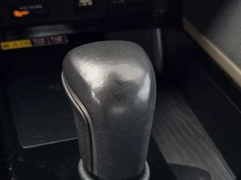 Used 2025 Toyota Camry SE FWD image 21